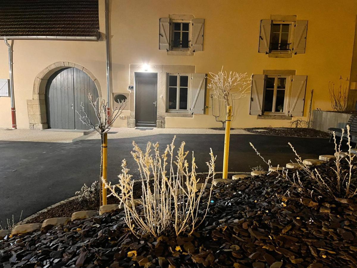 Chez La Rose Luxueuse Cottage Avec Jacuzzi Rouvres-la-Chetive Bagian luar foto