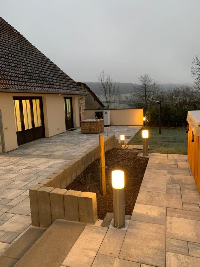 Chez La Rose Luxueuse Cottage Avec Jacuzzi Rouvres-la-Chetive Bagian luar foto